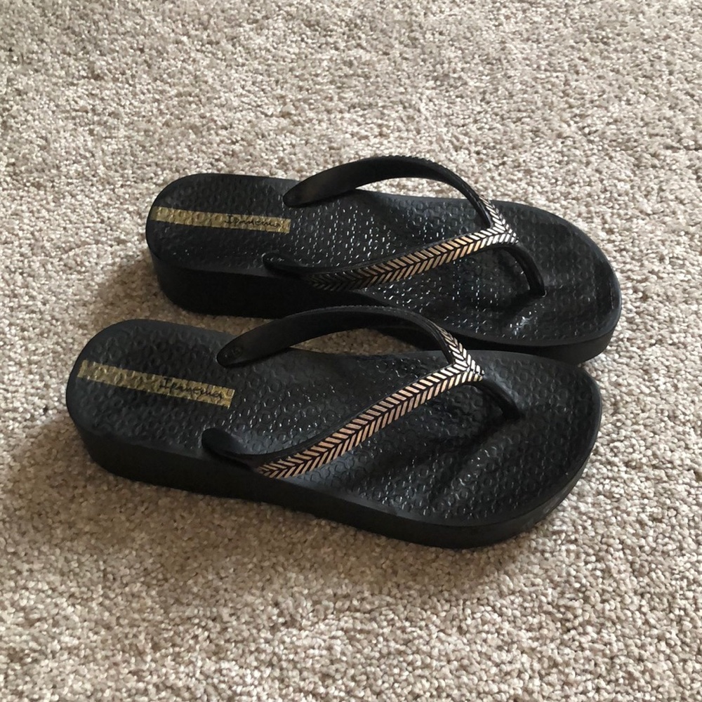 Brand New Black Ipamema Wedge Flip Flops